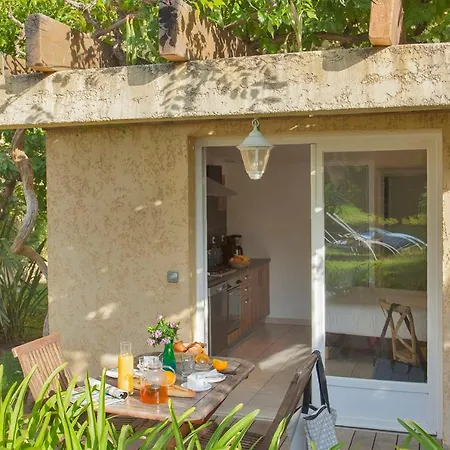 Minivilla Lilas Independante A Avec Jardin Et Piscine Jardin Et Bbq ヴィラ *