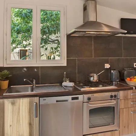 Minivilla Lilas Independante A Avec Jardin Et Piscine Jardin Et Bbq Calvi (Corsica)