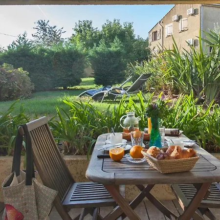Villa Minivilla Lilas Independante A Avec Jardin Et Piscine Jardin Et Bbq *