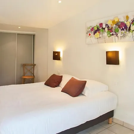 Vila Minivilla Lilas Independante A Avec Jardin Et Piscine Jardin Et Bbq *